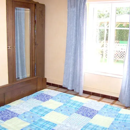 Hébergement de vacances Maison Accueillante à Avec Jardin Spacieux 70 M²