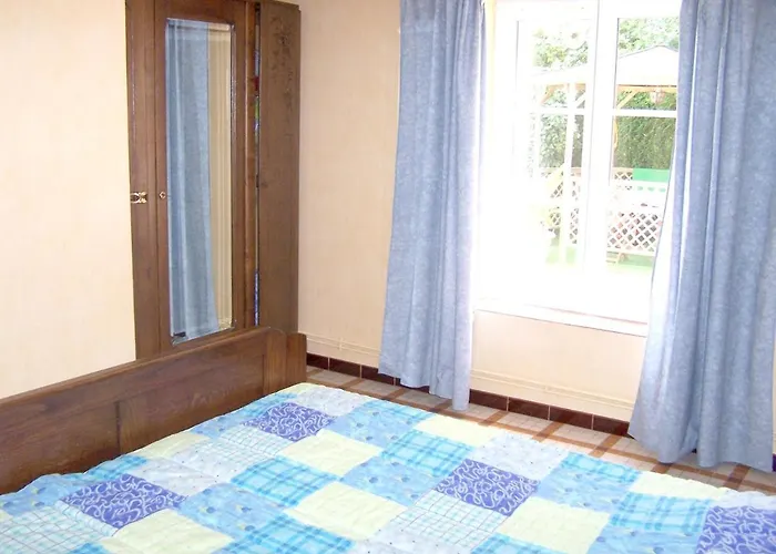 Hébergement de vacances Maison Accueillante à Avec Jardin Spacieux 70 M²